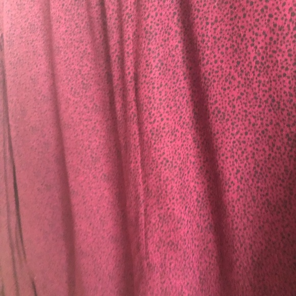 Evri Split Neck Blouse Top Sz 2X Purple Wine Leopard Print Classic Office Casual - Picture 6 of 8